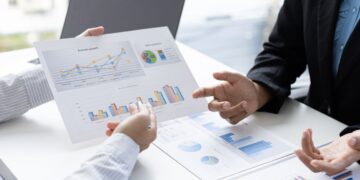 An Argument That the Internet Increases Market Opportunities Globally