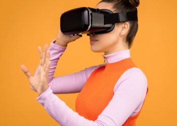 An Overview of the Virtual Reality (VR) and How It Works!