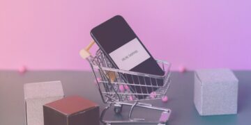 The Security Considerations in Securing Electronic Commerce